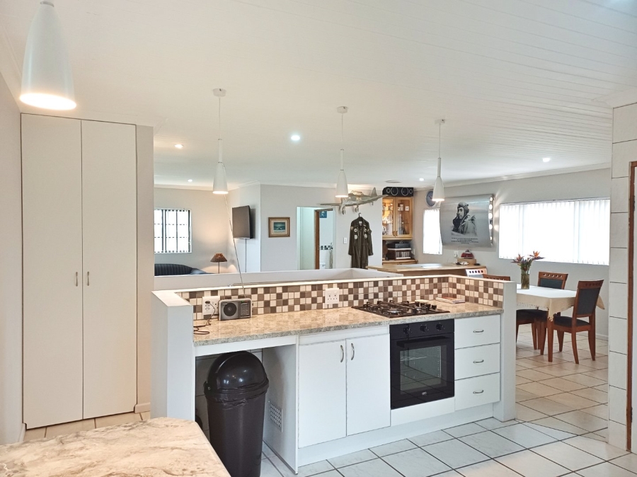 3 Bedroom Property for Sale in Grootbrakhoogte Western Cape
